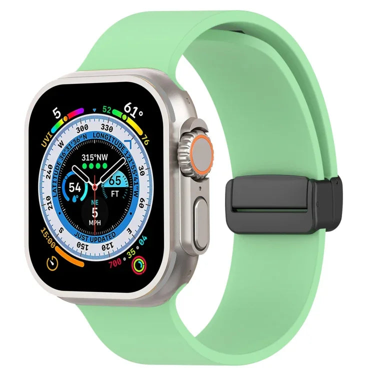 Magnetic Black Buckle Smooth Silicone Watch Band, For Apple Watch Ultra 49mm, For Apple Watch Series 8&7 45mm, For Apple Watch Series 8&7 41mm