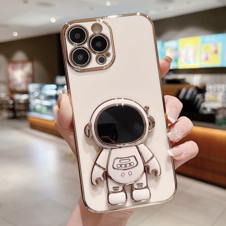 Electroplating Astronaut Holder Phone Case, For iPhone 17e / 16e, For iPhone 17 Pro Max, For iPhone 17 Pro, For iPhone 17, For iPhone Air, For iPhone 16 Pro Max, For iPhone 16 Pro, For iPhone 16 Plus