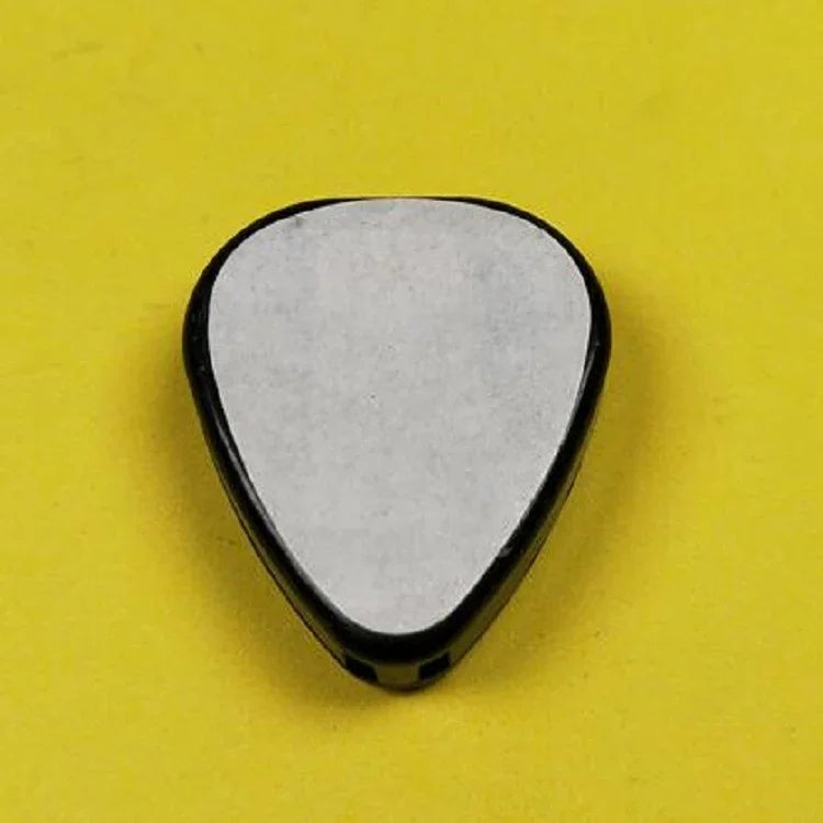 100 PCS ABS Storage Box for Guitar Pick, Random Color Delivery, Heart-shaped Pick Box, Large Triangular Pick Box